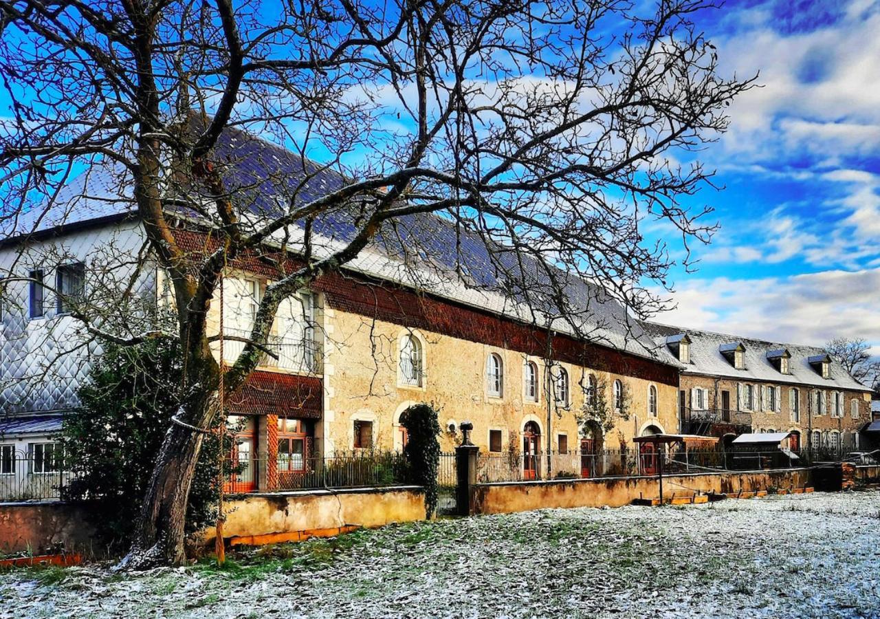 Bed and Breakfast Domaine Lou Castet Tuzaguet Exterior foto