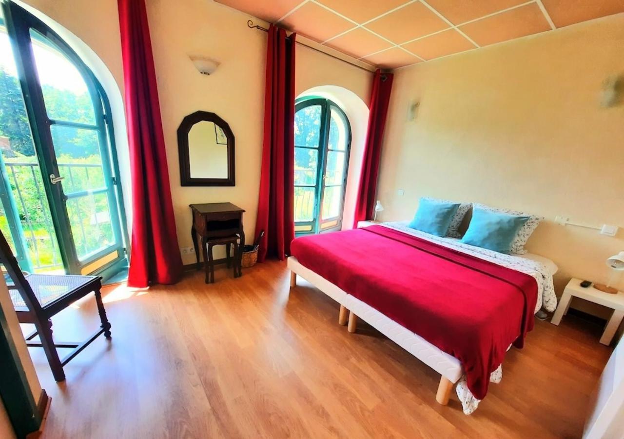Bed and Breakfast Domaine Lou Castet Tuzaguet Exterior foto